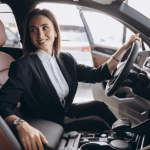 kožna sjedala i unutrašnjost u automobilu